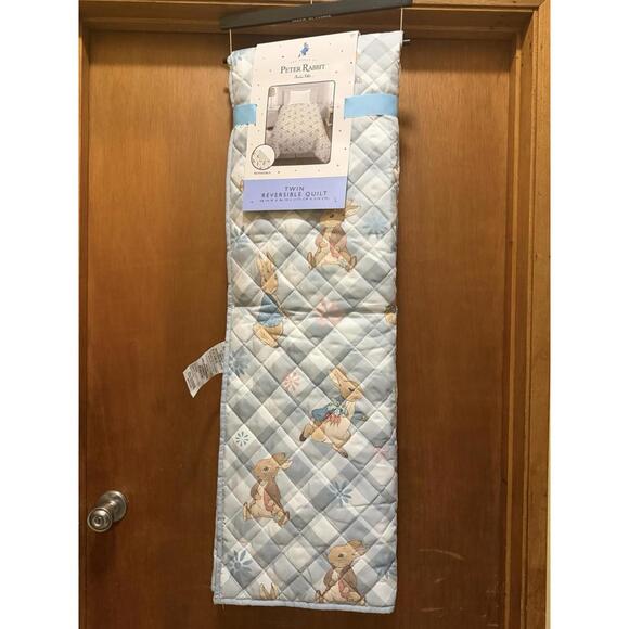 NEW Peter Rabbit Reversible Twin Quilt NEW